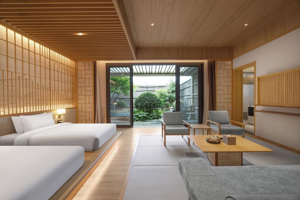 Hyakumangoku Onsen Hotel - Free Shuttle Service to Shanghai Disneyland Room Type - Courtyard Twin Room