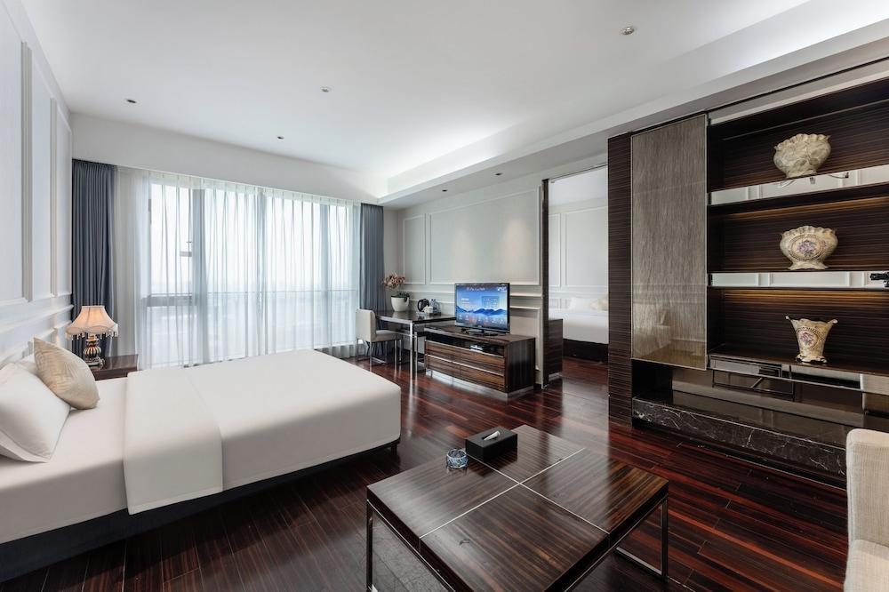 Side Apartment Room Type - Superior Suite, 1 Bedroom, City View