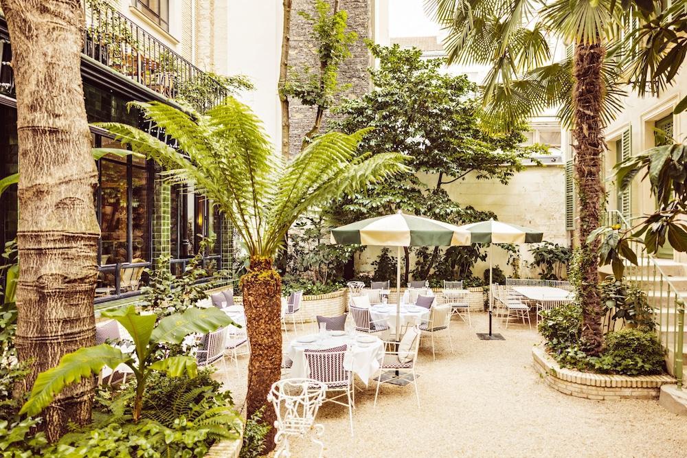 Hôtel Eldorado Paris - Tap to explore photos