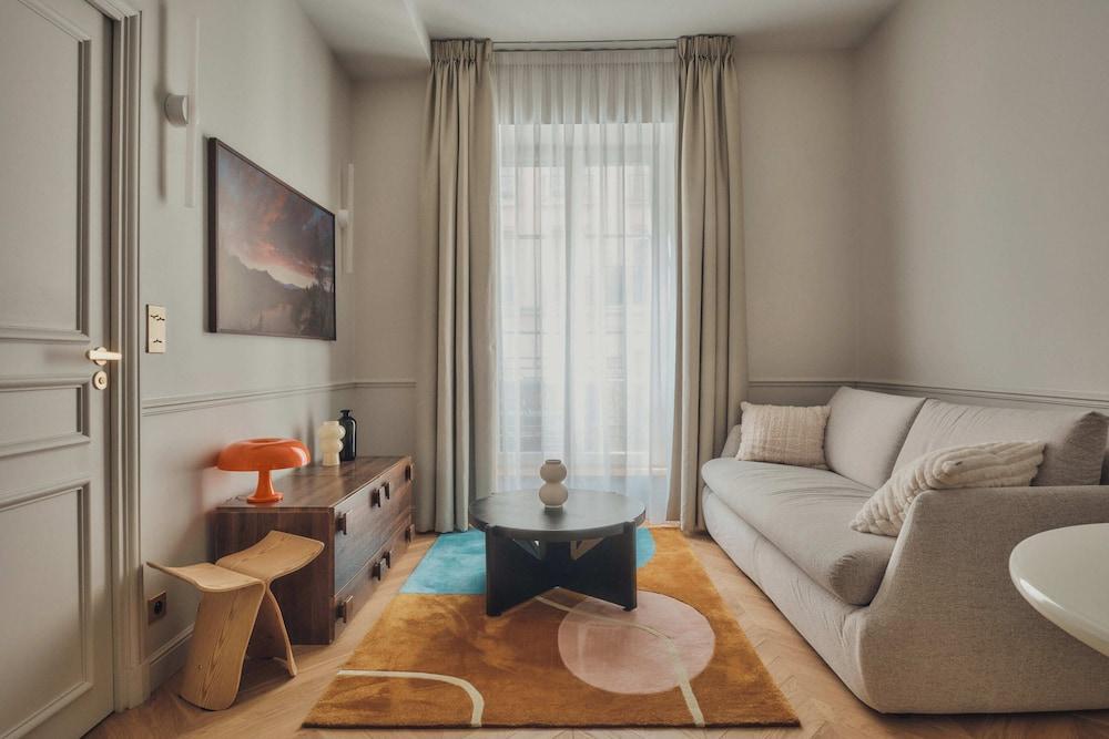 Nestay Sentier Room Type - Apartment Deluxe - Moon 102