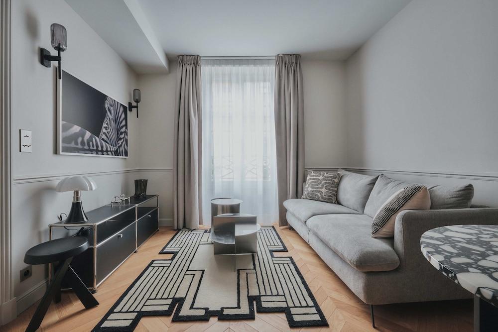 Nestay Sentier Room Type - Apartment Deluxe - Silver 402 Nestay Sentier Room Type - Apartment Deluxe - Silver 402