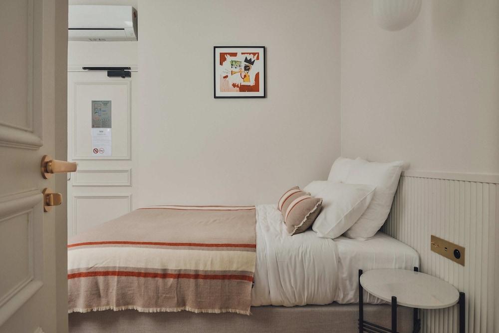 Nestay Sentier Room Type - Studio Deluxe - Ambre 201 Nestay Sentier Room Type - Studio Deluxe - Ambre 201