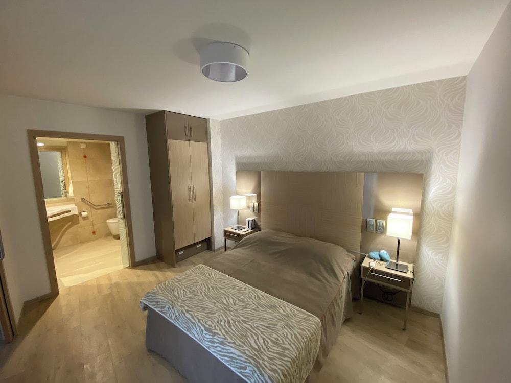 Appart One Montreuil - Croix de Chavaux Room Type - Family Suite