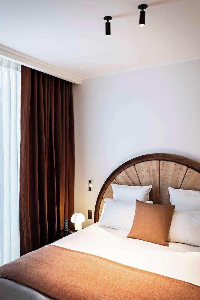Hôtel Florida Paris - Tap to explore photos