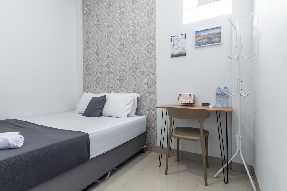 Monggo Mampir By Reccoma Room Type - Superior Room