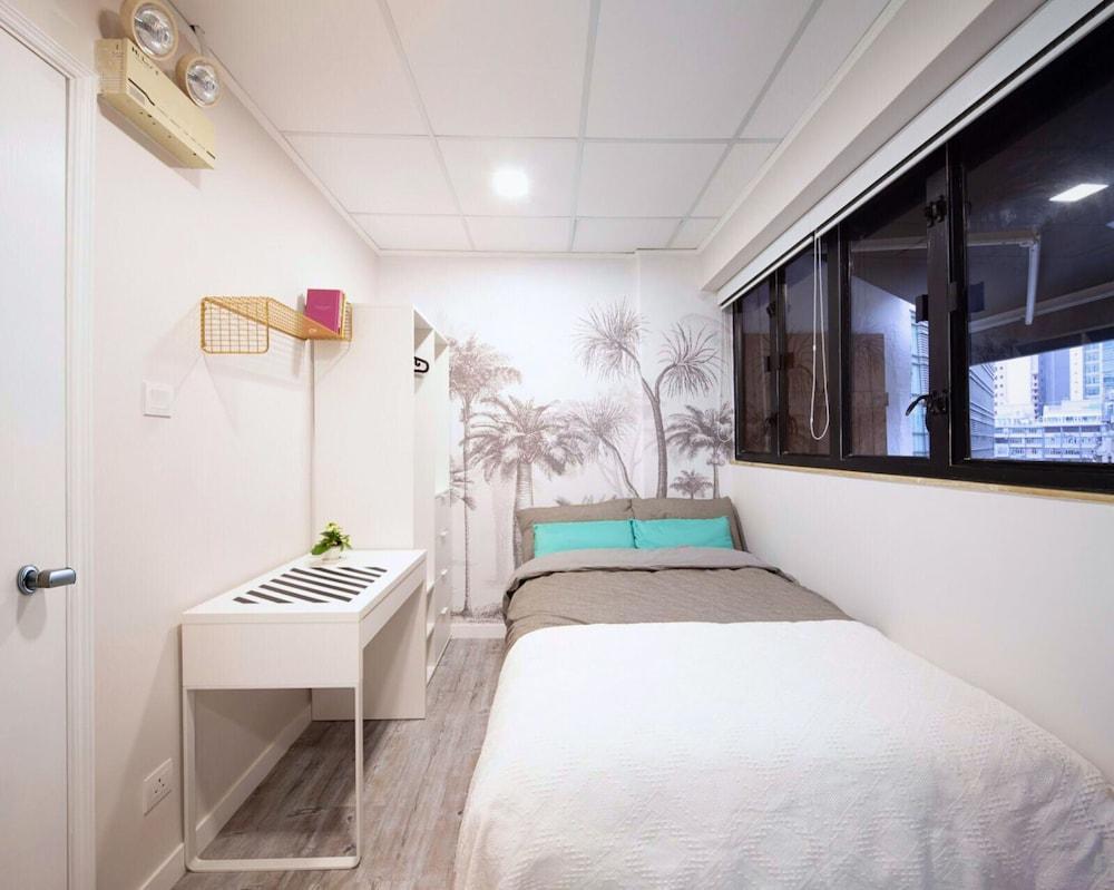 Pillows Co-Living Room Type - Standard Double Room, Balcony