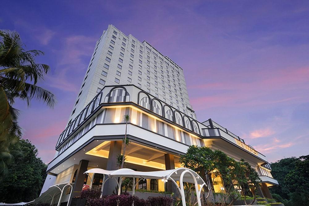 Tavia Heritage Hotel - Tap to explore photos