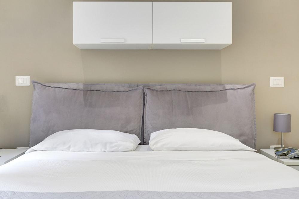 APPARTAMENTO SANTI QUATTRO 1 e 2 - COLOSSEO Room Type - Apartment
