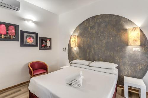 Hotel Santa Prassede - Tap to explore photos