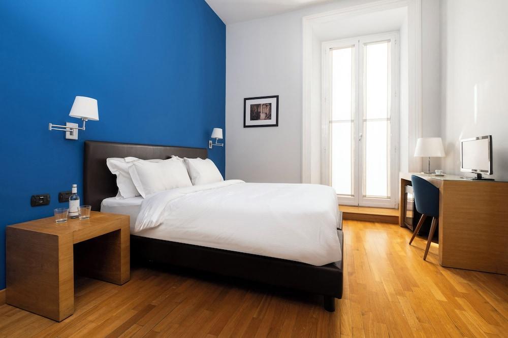 Sky Blue Place Rome Room Type - Standard Double Room, City View