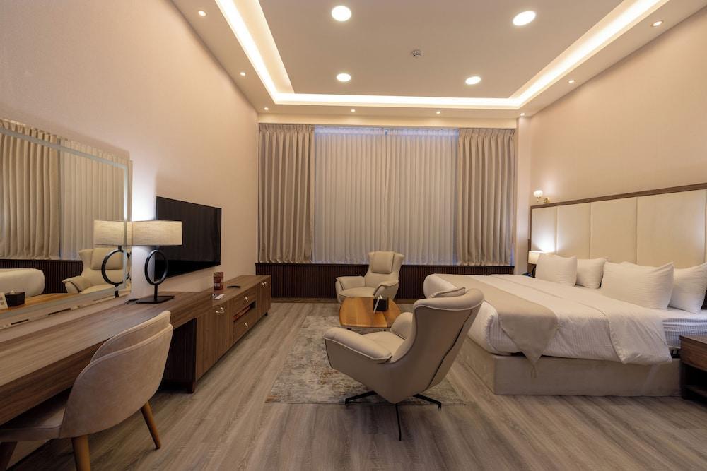 Jeddah Homes Room Type - Junior Double Room, 1 Bedroom, Non Smoking, City View