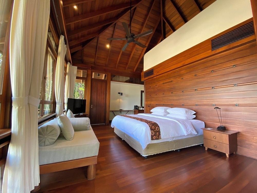 Saujana Private Villas Room Type - Villa