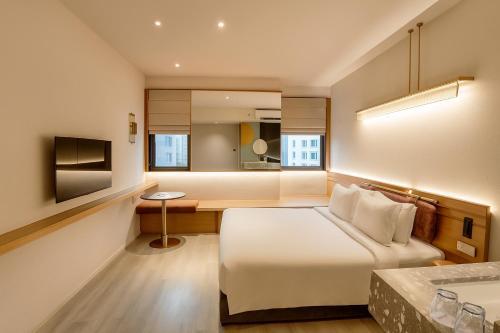 Bintang Collectionz Hotel - Tap to explore photos