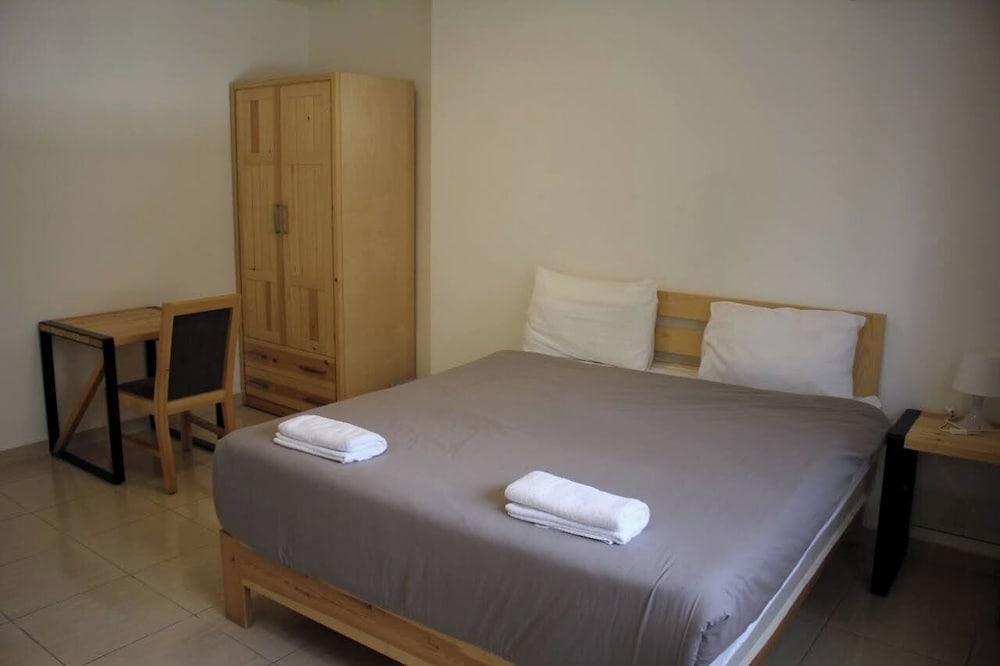 Dali House Room Type - Apartment, 3 Bedrooms Dali House Room Type - Apartment, 3 Bedrooms