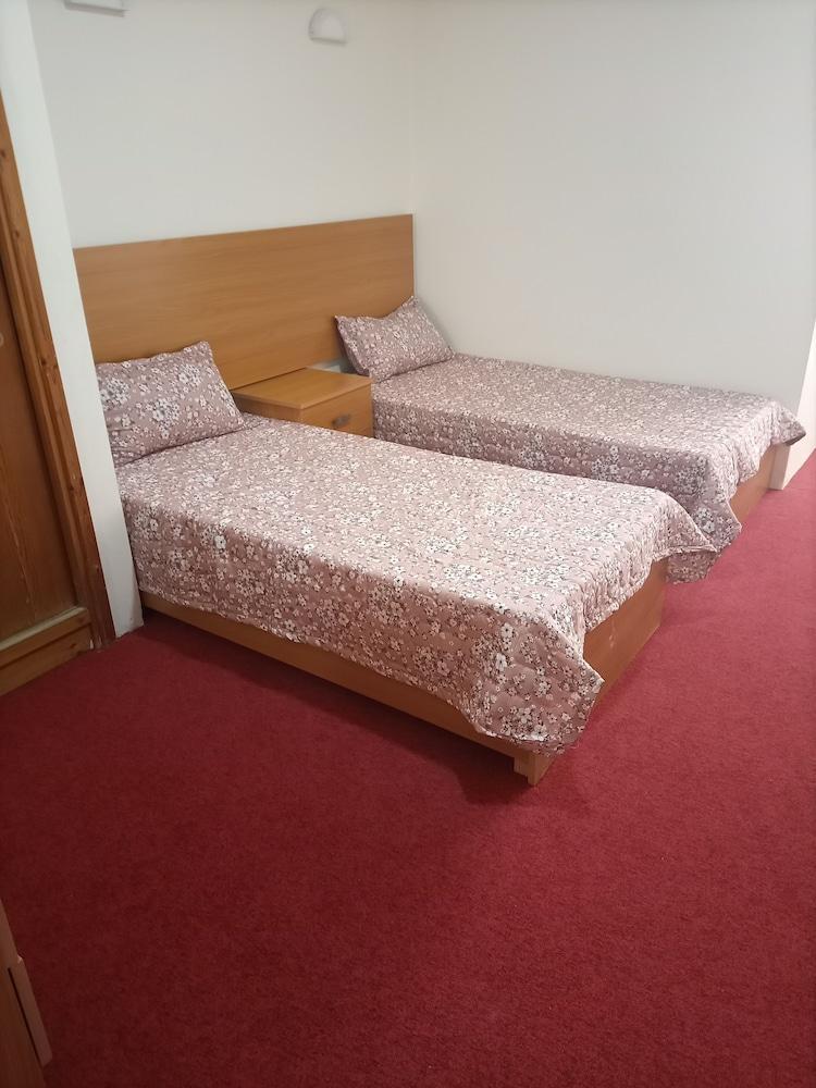 al monzer Room Type - Basic Room