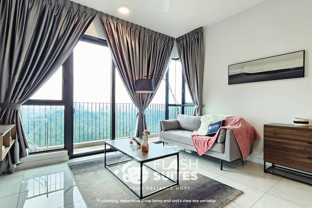 Cubic Botanical Premium Suites atBangsar - Tap to explore photos