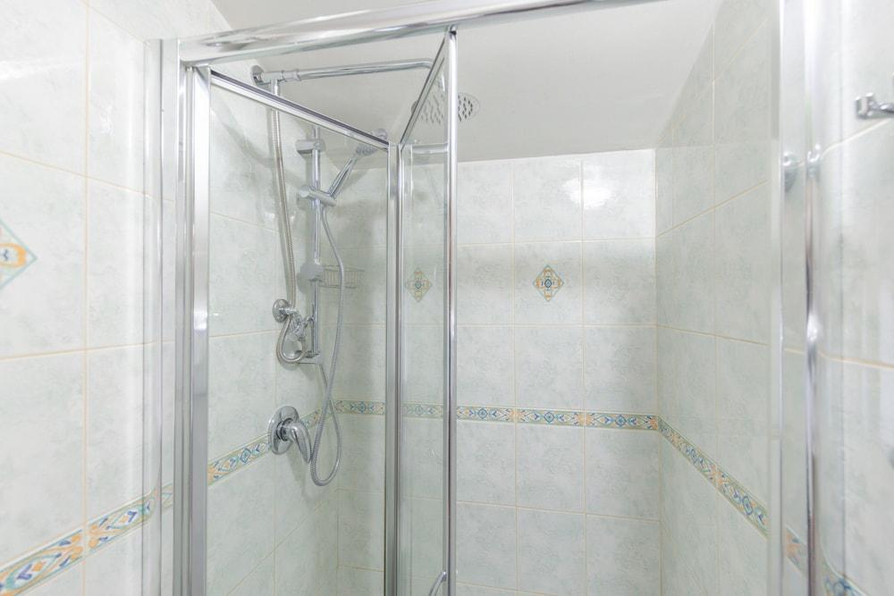 Panoramic View Studio in Rome - Tap to explore photos