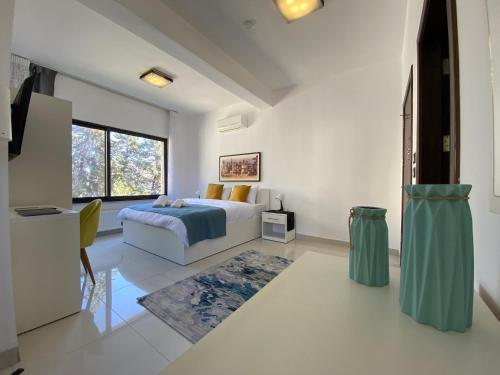 Lemon Tree Residence Room Type - Double Room with Private Bathroom