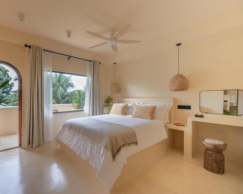 Isla Retreat Room Type - Double Room with Balcony