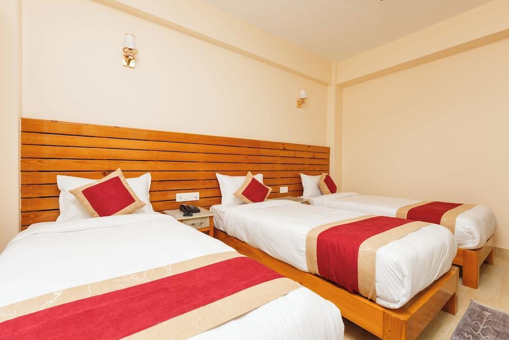 Shekhar's Place Room Type - Triple Room