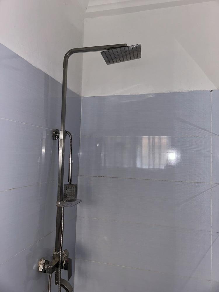 Beach Side Shortlet Apartment Lekki - Tap to explore photos