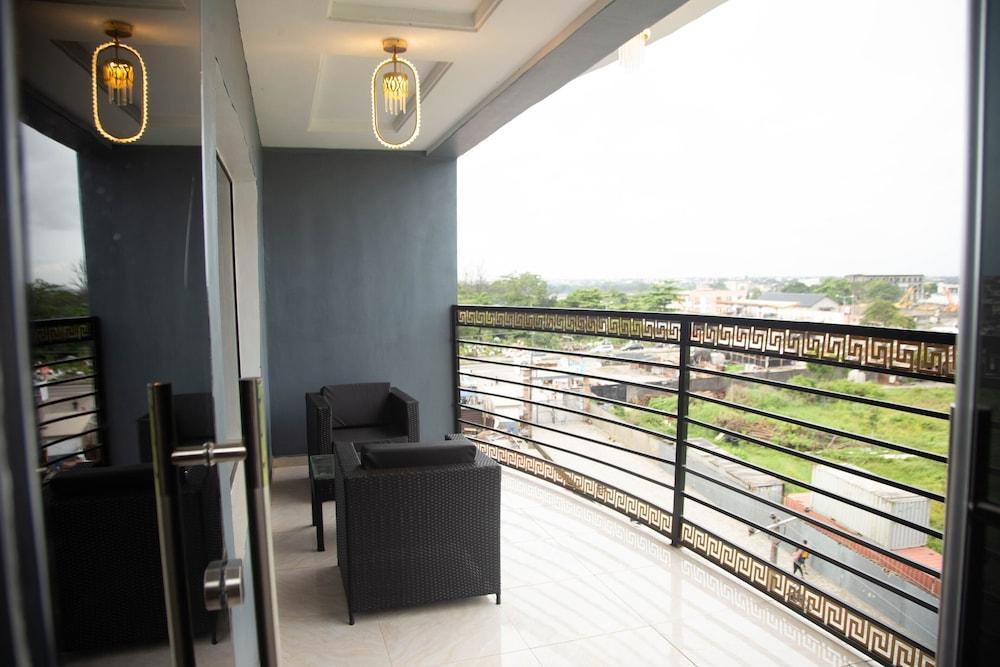 247 Luxury Hotel & Apartment Ajah - Tap to explore photos