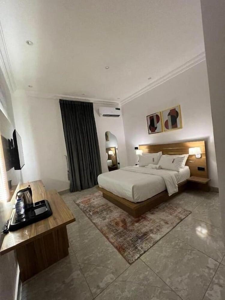 Bricks Residence Boutique Hotel & Towers Room Type - Executive Room