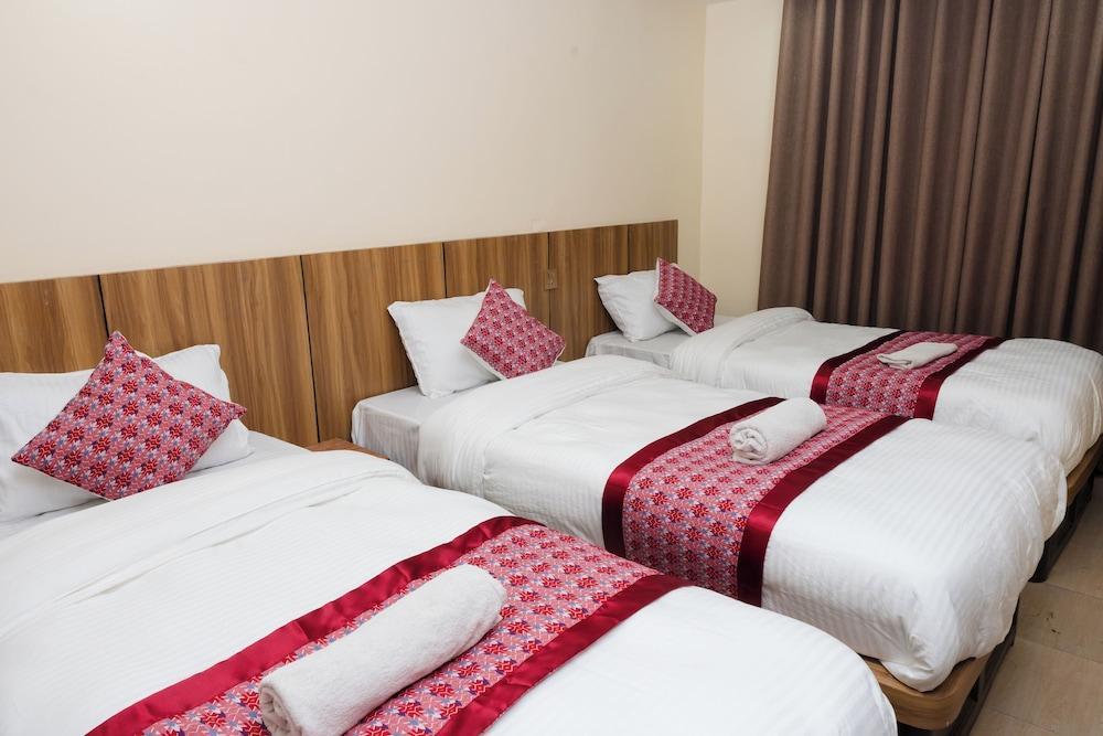 Rightway Hotel & Restaurant Room Type - Standard Triple Room, 3 Twin Beds