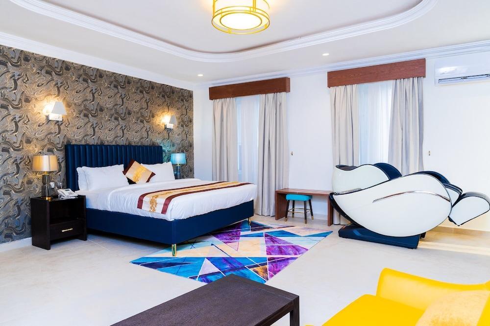 Terraform Hotel Room Type - Junior Studio Suite