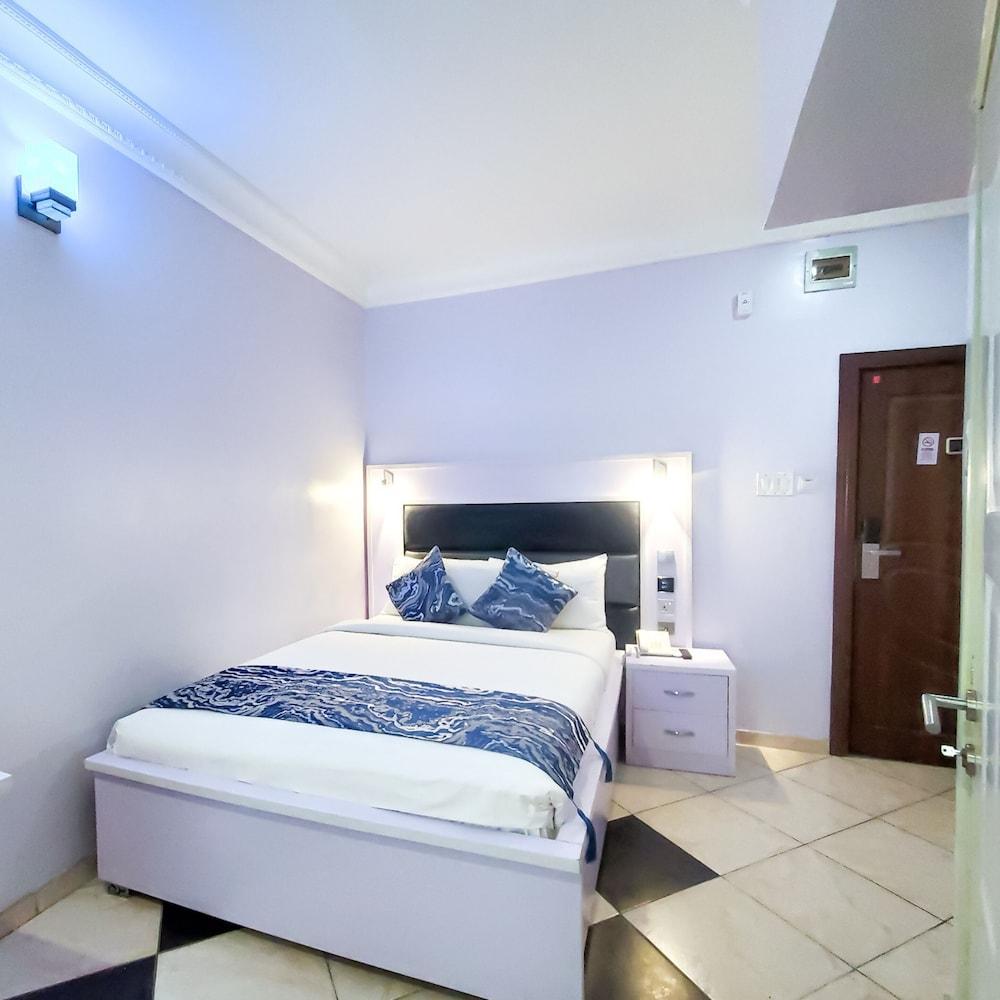 Medallion Room Type - Comfort Room