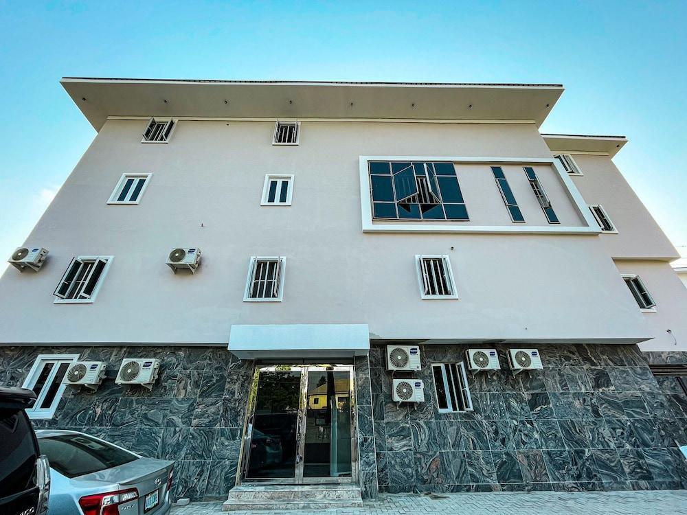 Residency Hotel Lekki Phase 1 - Tap to explore photos
