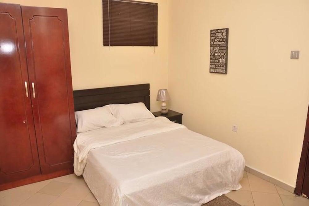 Trinity Furnished Apartment - Tap to explore photos