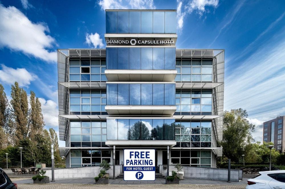 Diamond Capsule Hotel Amsterdam South