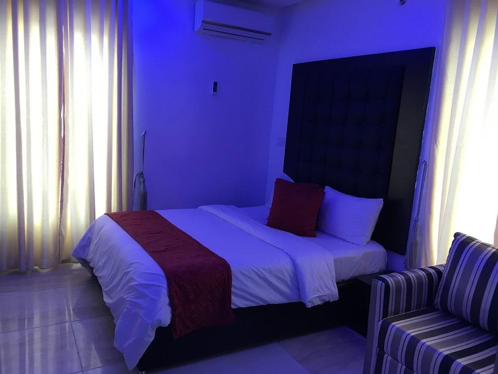 H3 Luxury Cottage Room Type - Deluxe Apartment, Multiple Beds, Non Smoking