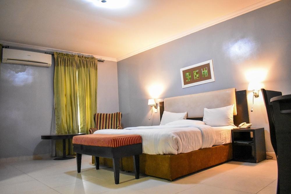 Emerald Cove Room Type - Deluxe Room