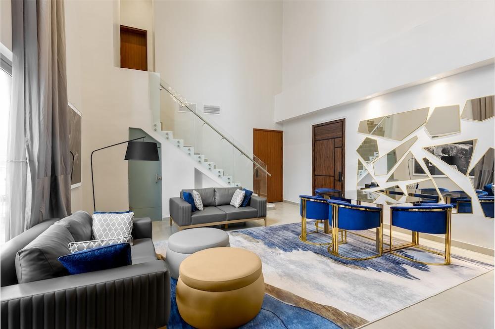 The Art Hotel Room Type - Family Suite