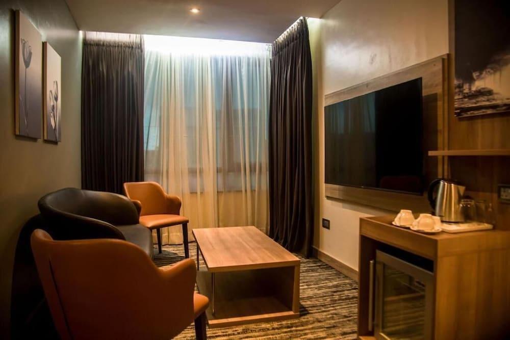 Golden Tulip Lekki Hotel Room Type - Premium Room