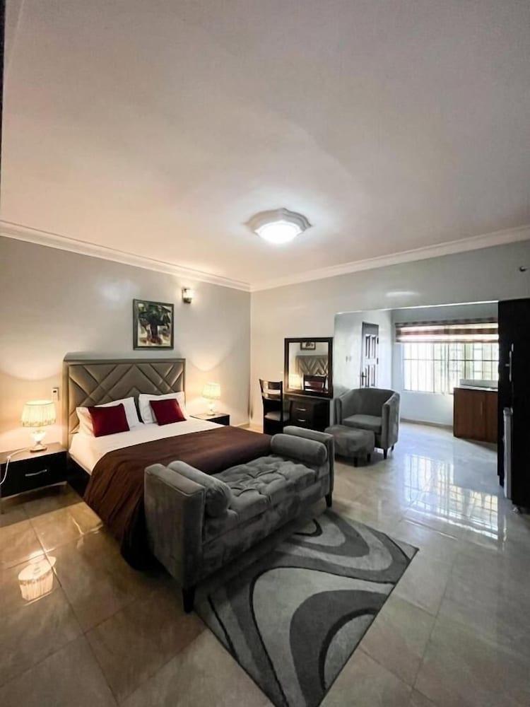 Bronx Suite by Jaynice Homes Lekki