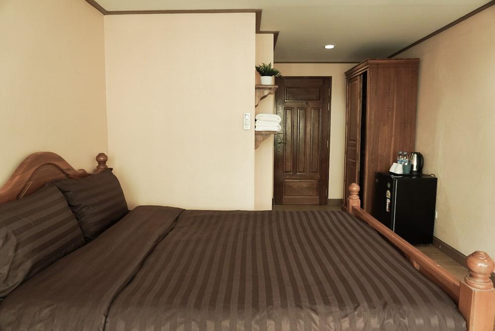 One Deves Room Type - Standard Double Room, Balcony