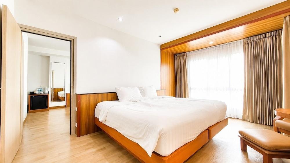 Cozy Don Mueang Hotel Room Type - Deluxe Room, Connecting Rooms