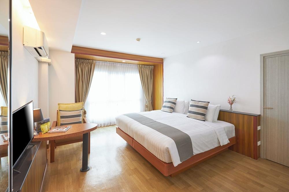 Cozy Don Mueang Hotel Room Type - Deluxe Double Room