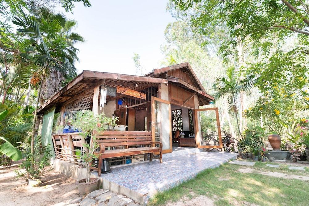 OYO Kanum Kanoon Resort - Tap to explore photos
