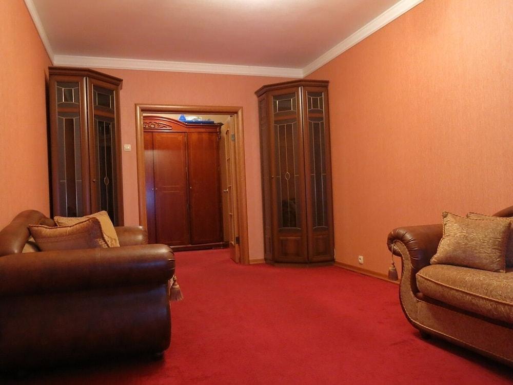 CityInn Bolshaya Tulskaya 54 - Tap to explore photos
