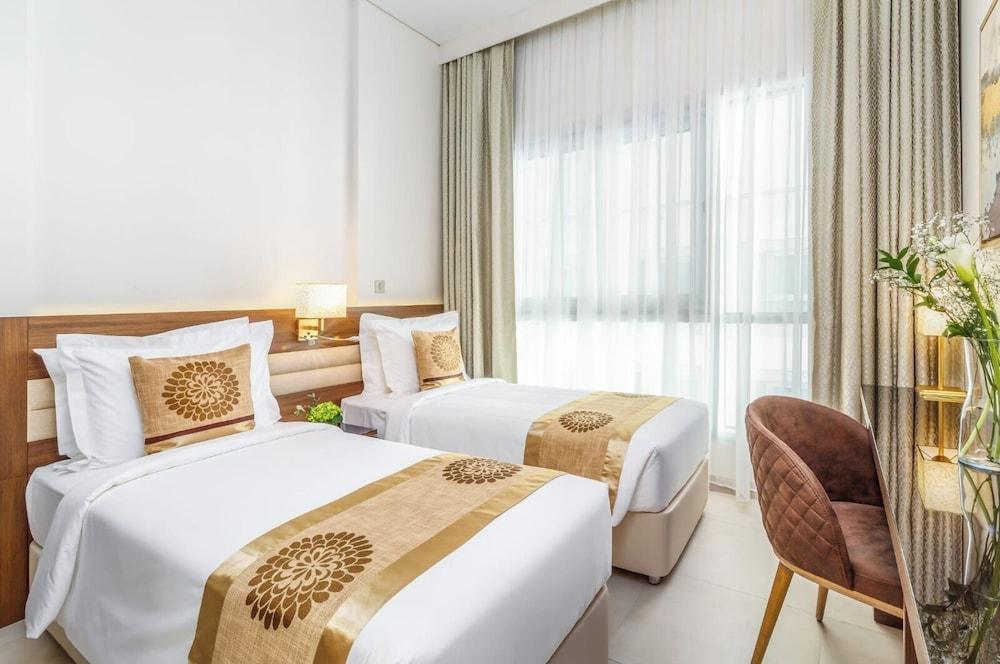 Central Inn Hotel & Suites - Al Sadd, Doha, Qatar - Tap to explore photos