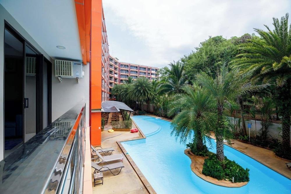 Beachfront 1Bed Condo Maikhao Beach-MBC1