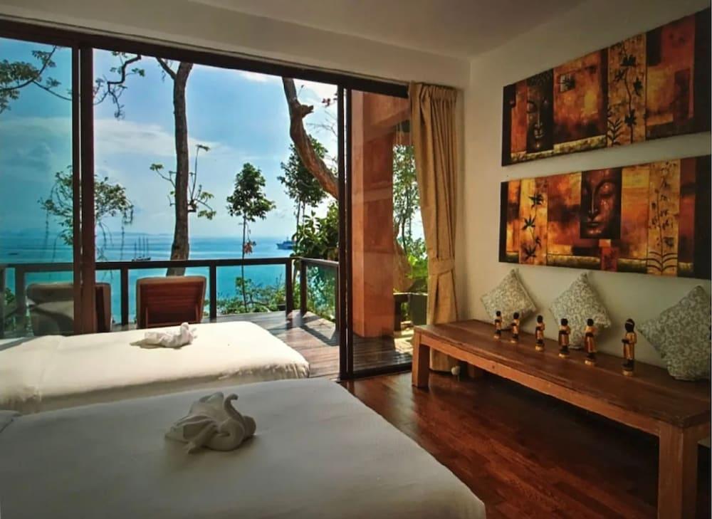 Baan Panwa Private Vacation Villae - Tap to explore photos