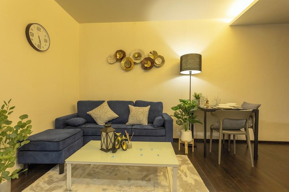 Beach Nicest Apartment In The title c123 - Tap to explore photos