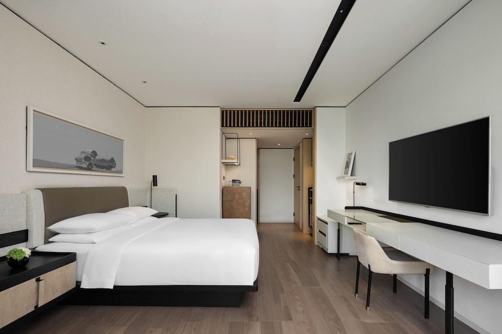 THE MUMIAN HOTEL Shenzhen Luohu - Tap to explore photos