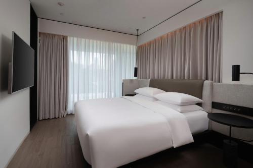 THE MUMIAN HOTEL Shenzhen Luohu - Tap to explore photos