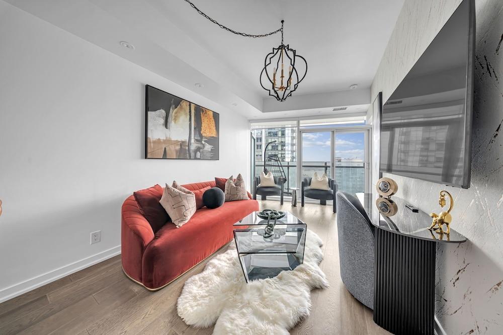 The Harbour Toronto Room Type - Junior Suite